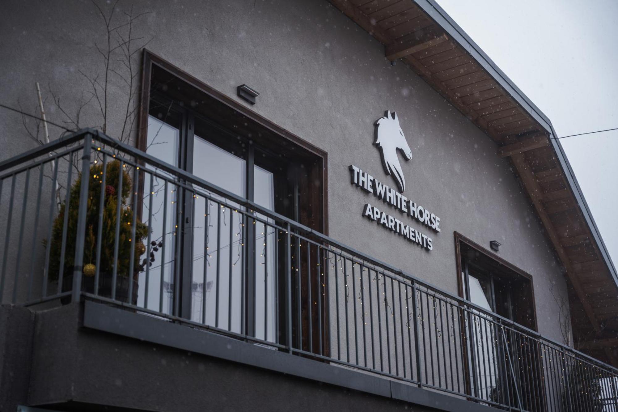 The White Horse Apartments Borovec Kültér fotó